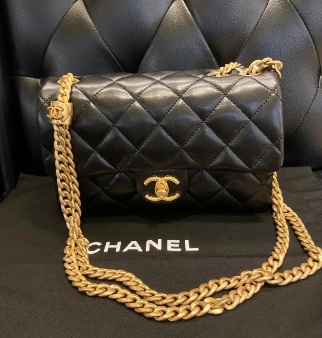 New 22K CHANEL Quilted Patent Leather Mini Flap Bag Gold COCO Chain  MICROCHIP