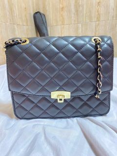 (Category: ) located in . Submitted by enthriftpreneur (Listing ID 1187011395, Image 1). Description: .
