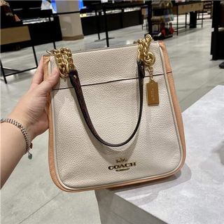 (Category: ) located in . Submitted by bagsboutiqueph (Listing ID 1186934508, Image 1). Description: .