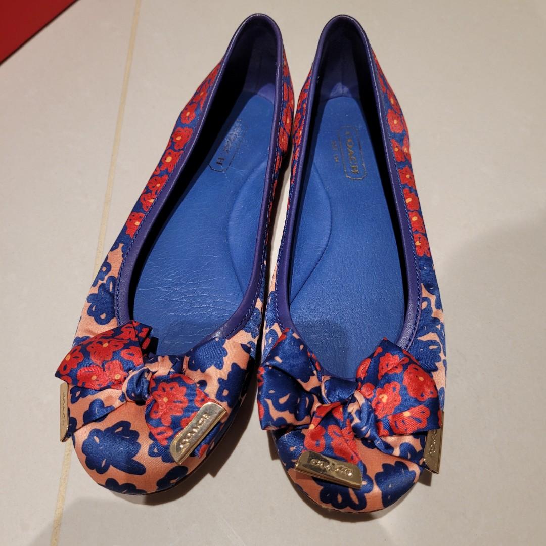 Red discount coach flats