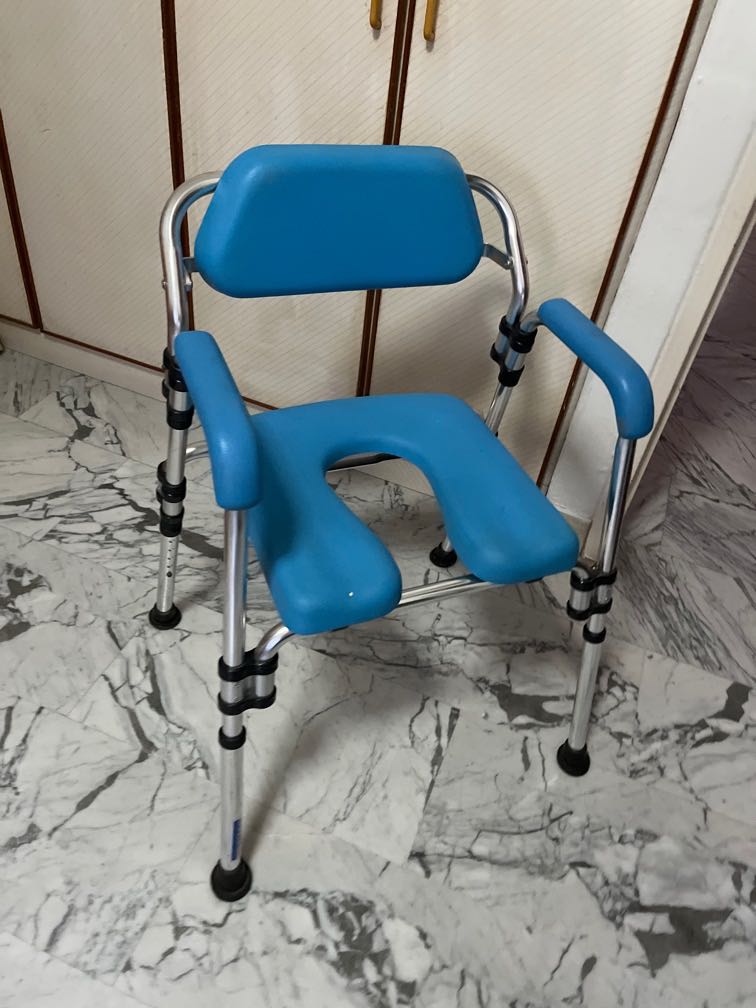 handicap commode chair