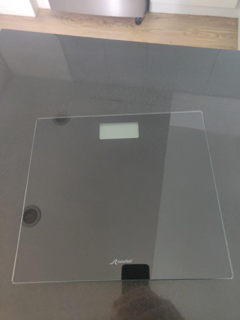 Decathlon Newfeel Weighing Scale, Health & Nutrition, Health Monitors