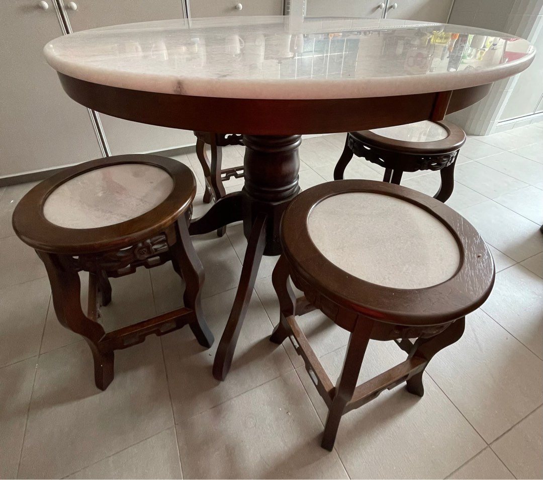 Antique dining table with 4 chair 36 inches., Furniture & Home Living