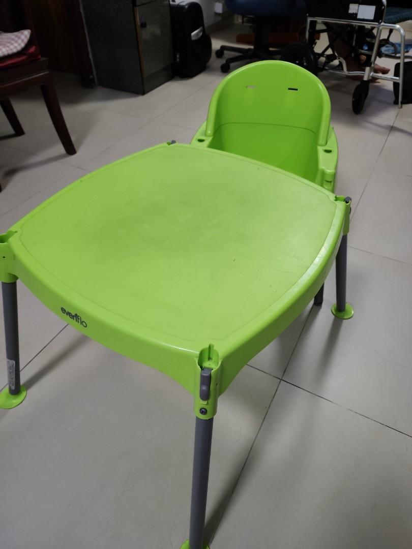 Evenflo high chair with table, Babies & Kids, Baby Nursery & Kids