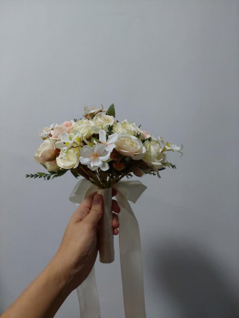 Fake Bouquet flowers wedding, Hobbies & Toys, Stationery & Craft