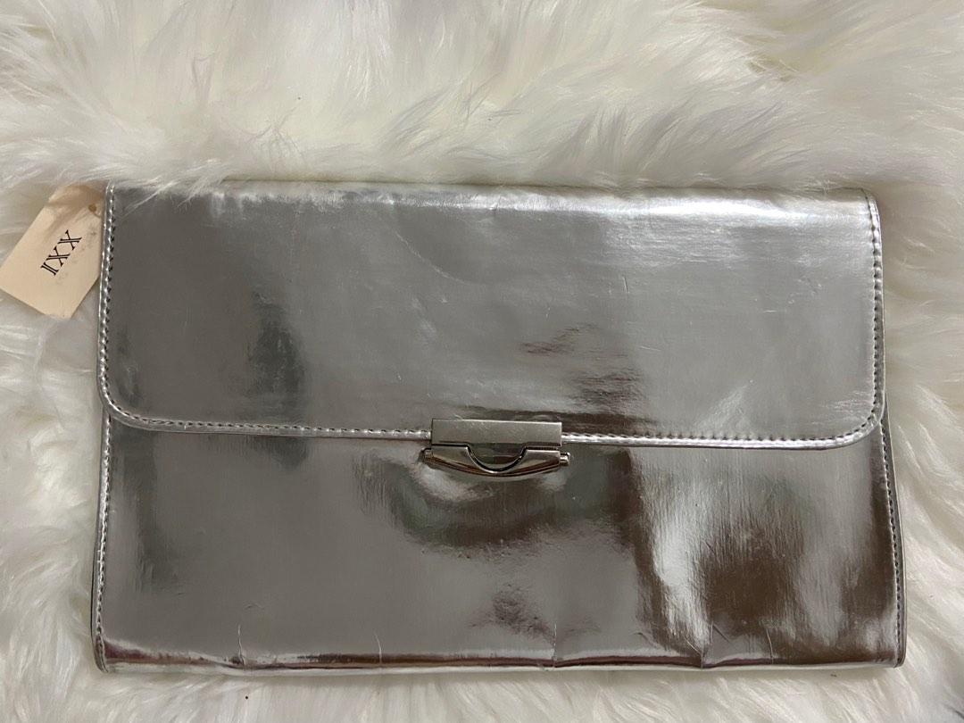 Silver clutch forever 21 clearance