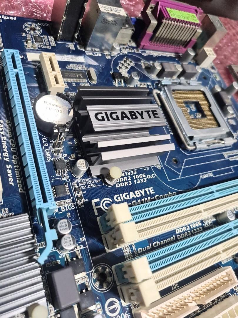 Gigabyte motherboard GA G41M Combo LGA 775 Micro ATX Form