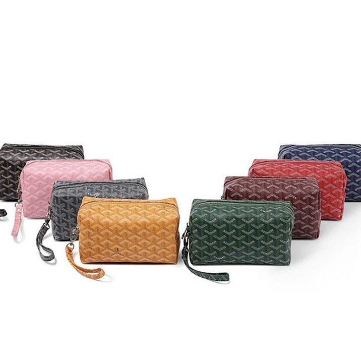 Goyard toilettry pouch preorder (Category: Luxury Bags & Wallets) located in Mandaluyong City. Submitted by japanandsingaporeluxepreloved (Listing ID 1186970097, Image 1). Description: Diclaimer: we are not affiliated with the brand stated in this post, no infringement intended. All copyrights are reserved to its brandowners ..