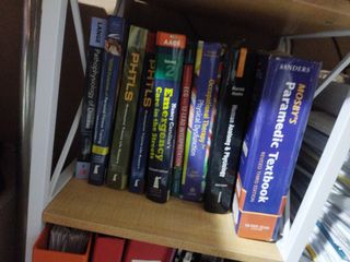 (Category: ) located in . Submitted by MeowsLibrary (Listing ID 1187034611, Image 1). Description: .