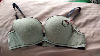(Category: ) located in . Submitted by missy74 (Listing ID 1186924689, Image 1). Description: .
