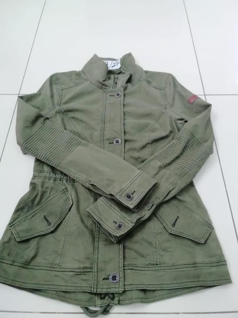 HOLLISTER MILITARY JACKET Women s Fashion Coats Jackets and