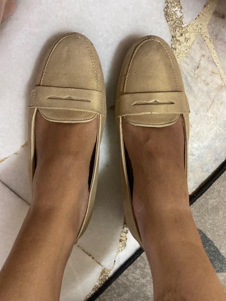 Hush puppies shoes discount for flat feet