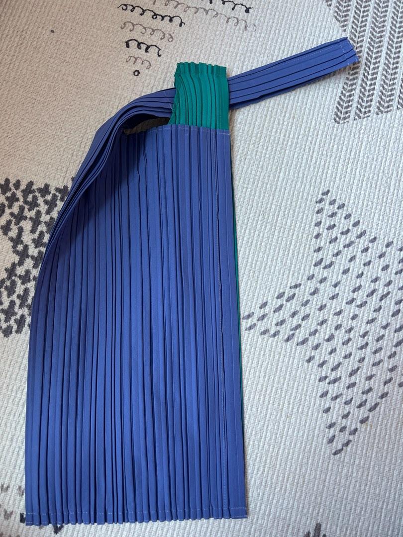 issey miyake aroma pleats bag Carousell