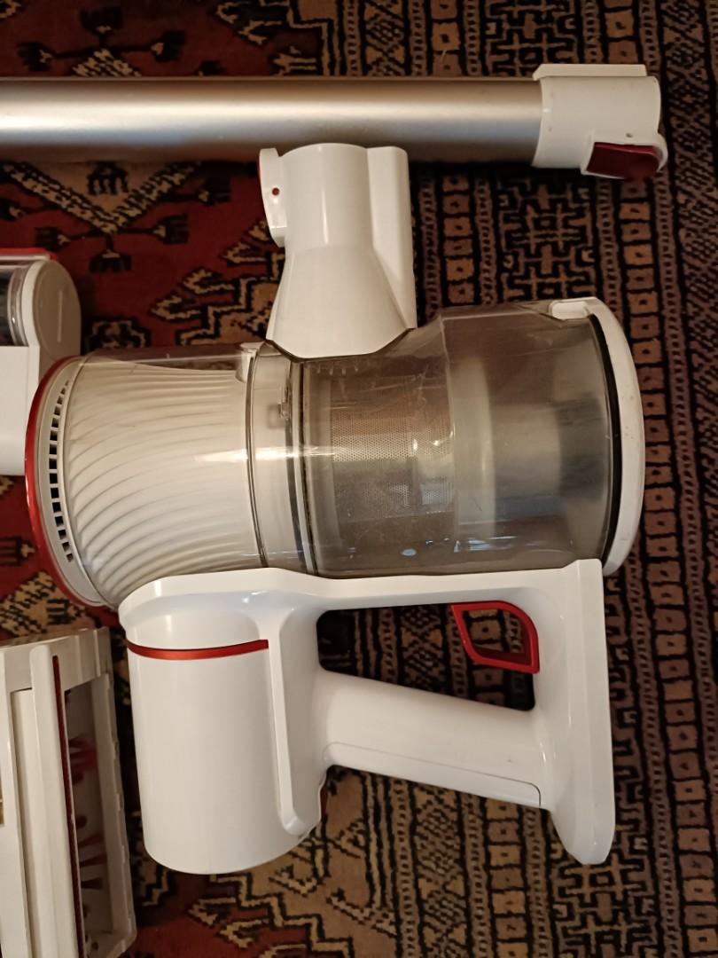 Iuiga cordless vacuum cleaner TV Home Appliances Vacuum Cleaner Housekeeping on Carousell