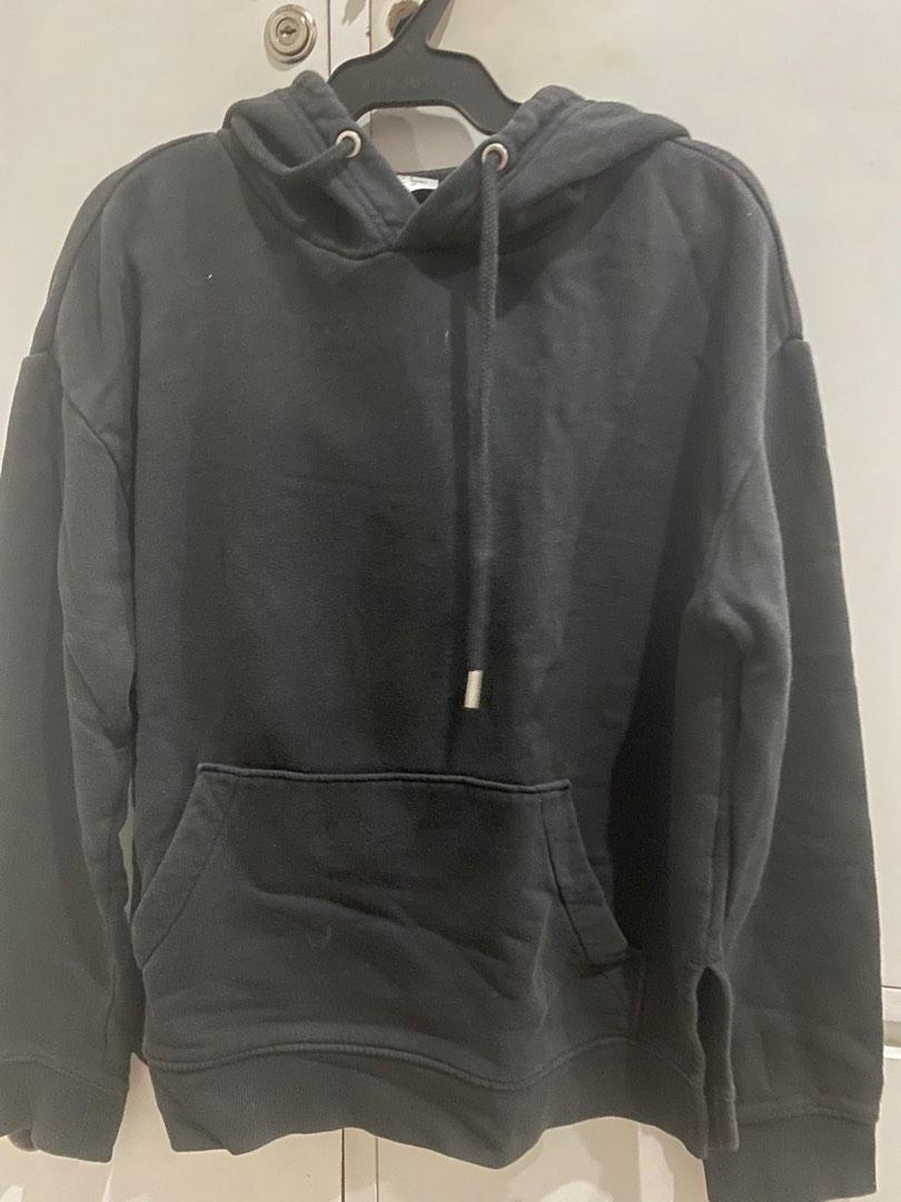 Jacket (Category: Activewear) located in Davao. Submitted by chasssy (Listing ID 1186961802, Image 3). Description: .