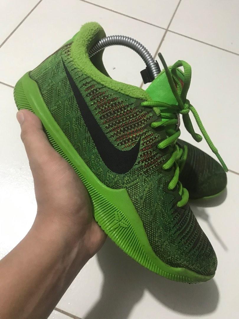 mamba rage grinch on feet