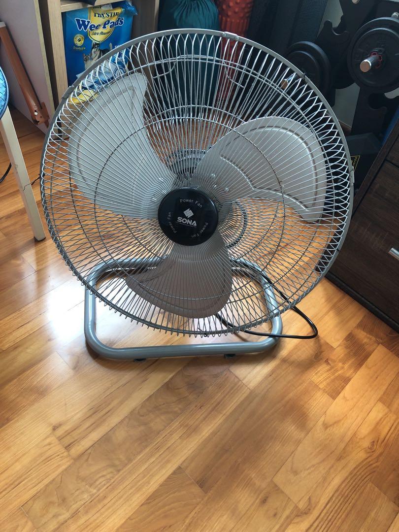Large floor fan in excellent condition, TV & Home Appliances, Other