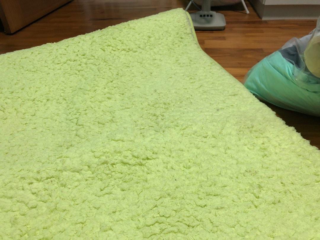lime green rug carpet, Furniture & Home Living, Home Decor, Carpets
