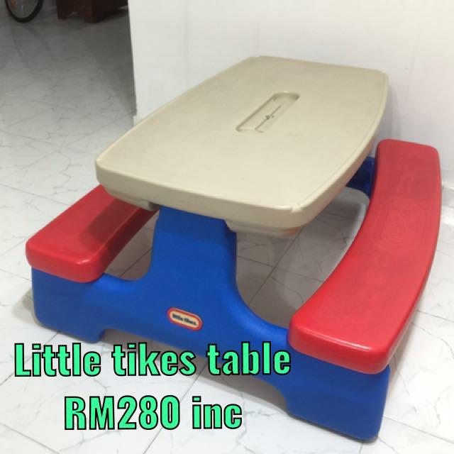 Little tikes picnic table red hot sale and blue