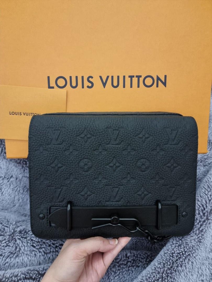 Shop Louis Vuitton New messenger (M30746, M30746) by KYW_BM_58X