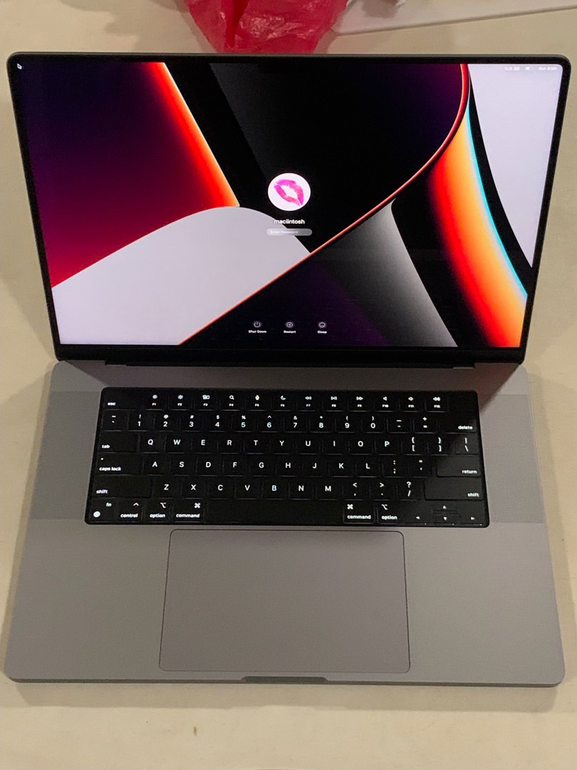 Macbook Pro 2021 Built To Order 16inch 10Cores M1 Pro/32Gigs Unified