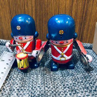 Metal toy solider - a pair