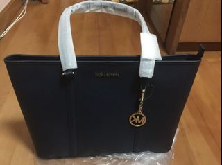 （分類：）位於 。 由 ccorla 提交（商品編號 1186931283，圖片 1）。簡介： 。