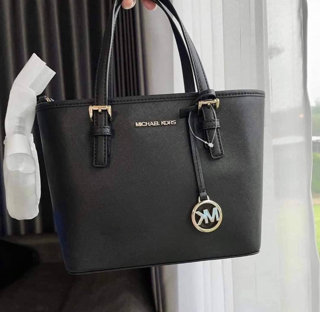 Michael Kors Jet Set Travel Extra Small Logo Top Zip Tote Bag, Women's  Fashion, Bags & Wallets, Tote Bags on Carousell