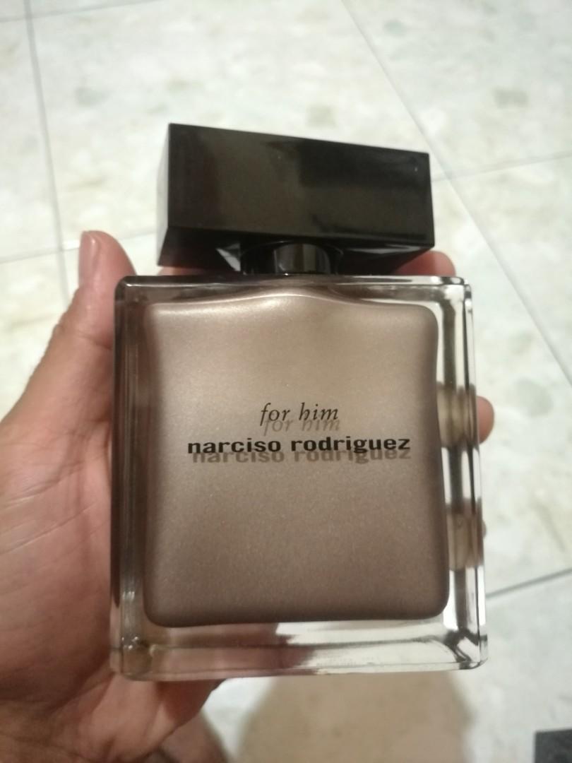 NARCISO RODRIGUEZ FOR HIM EDP (Category: Fragrance & Deodorants) located in Koronadal. Submitted by bokanism (Listing ID 1186863478, Image 1). Description: original Narciso Rodriguez for him edp discontinued masterpiece from Michael Francis khurdhan wla na po kayong mabibili na ganito sa market fsm lang po Can ship via ggx/lbc 4500+sf.