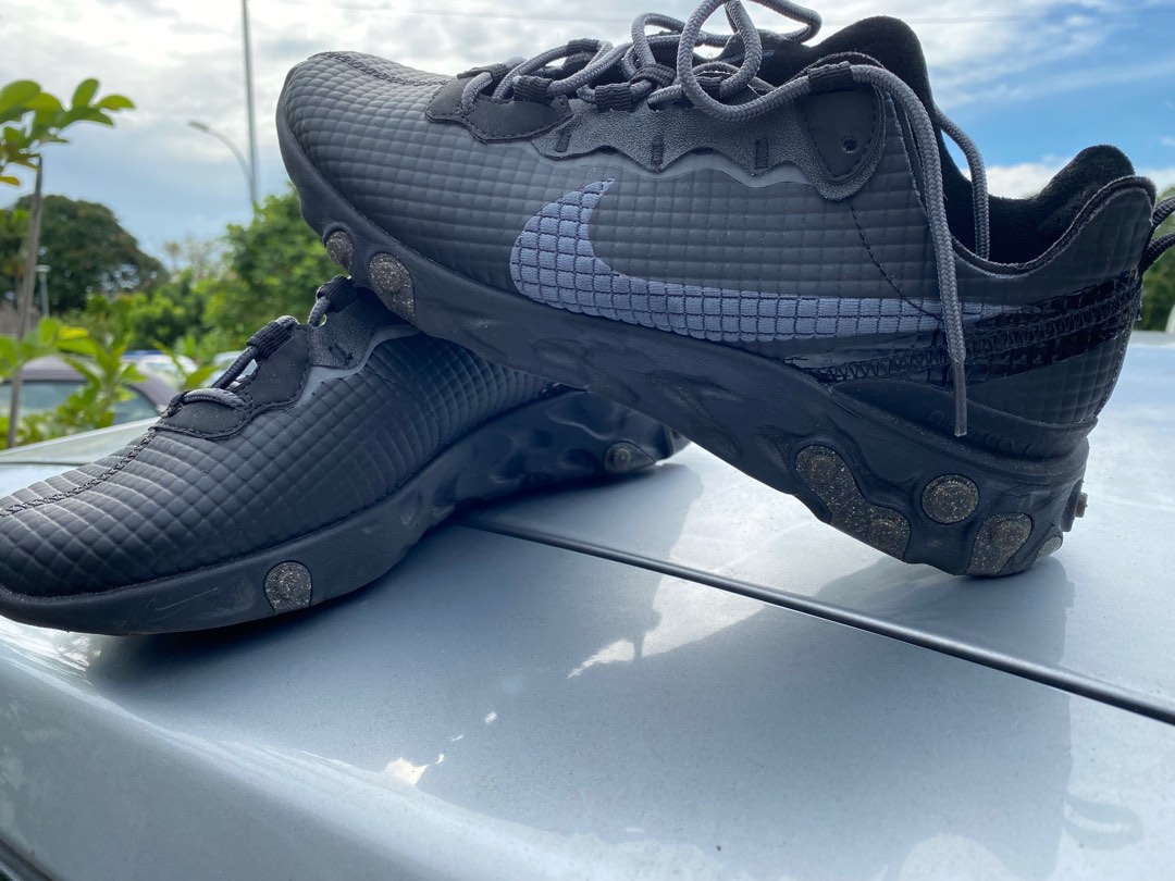 Nike element triple black hotsell