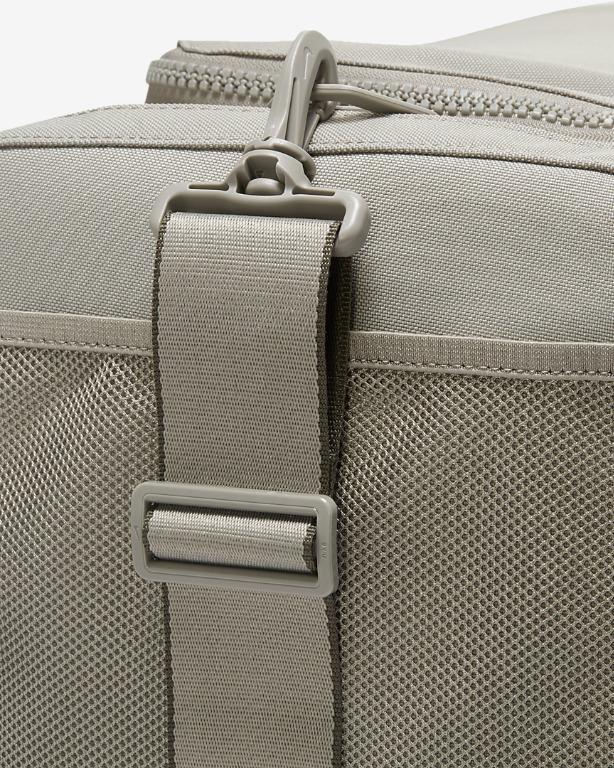 nike utility power graphic small one stores