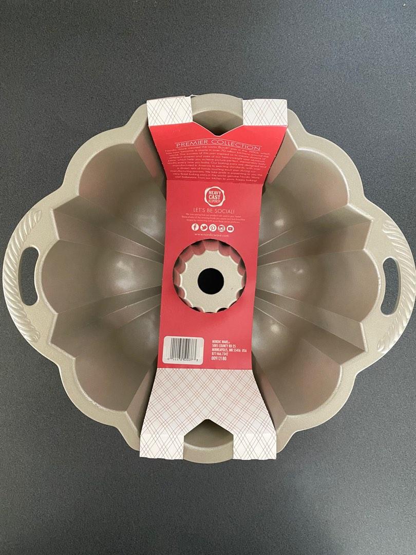 Nordic Ware Anniversary Bundt Pan, Furniture & Home Living, Kitchenware
