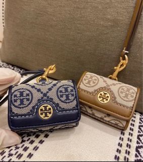 Wallet and card holder Collection item 2