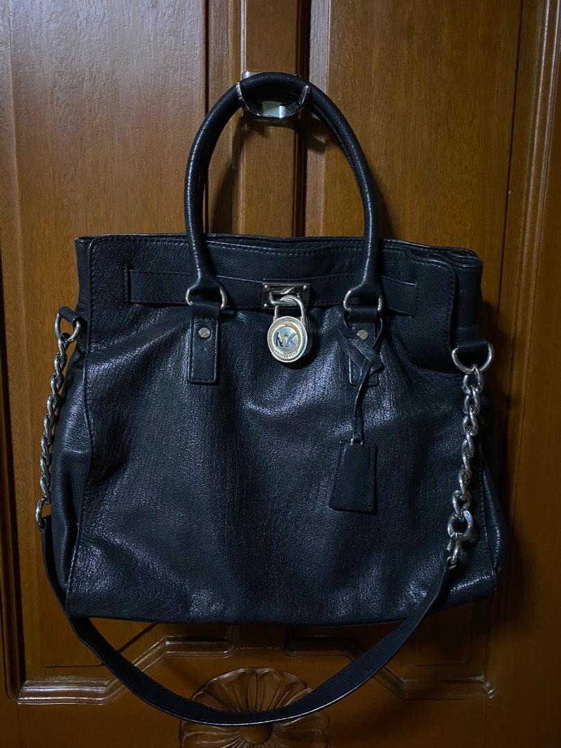 BAGSAK PRICE ORIGINAL‼️Michael Kors Hamilton Large (Silver Hardware - Black),  Women's Fashion, Bags & Wallets, Tote Bags on Carousell