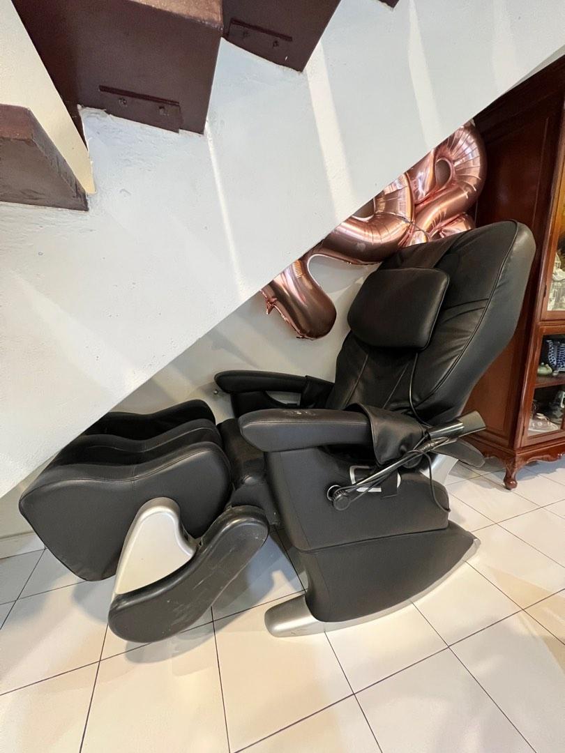 OSIM iMedic Pro Massage Chair, Health & Nutrition, Massage Devices on Carousell