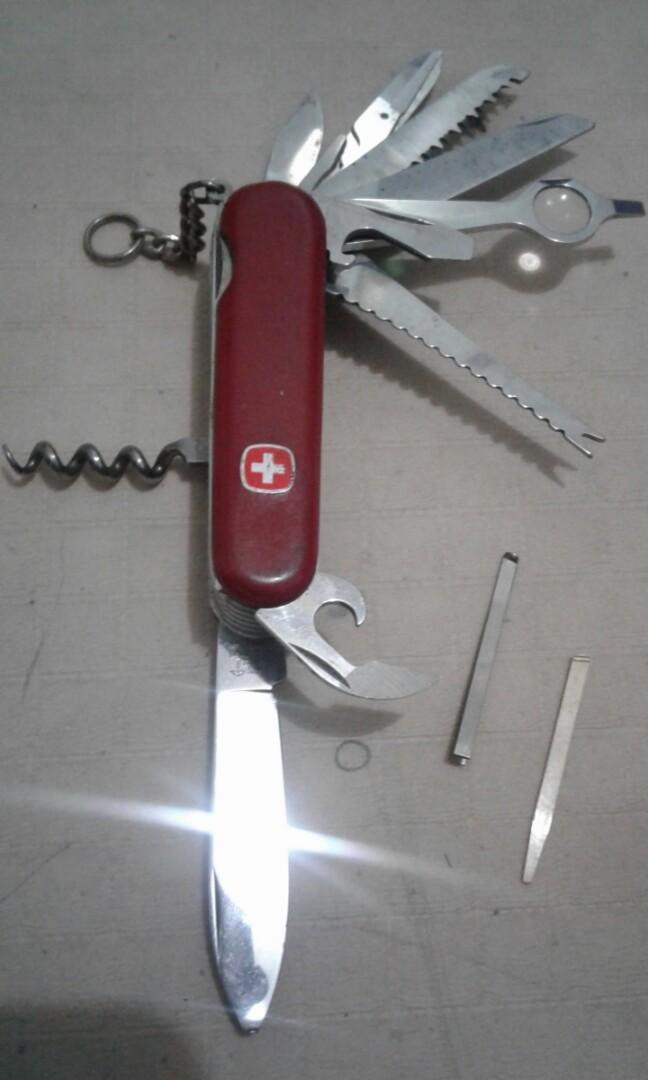 Pisau lipat swiss army shop
