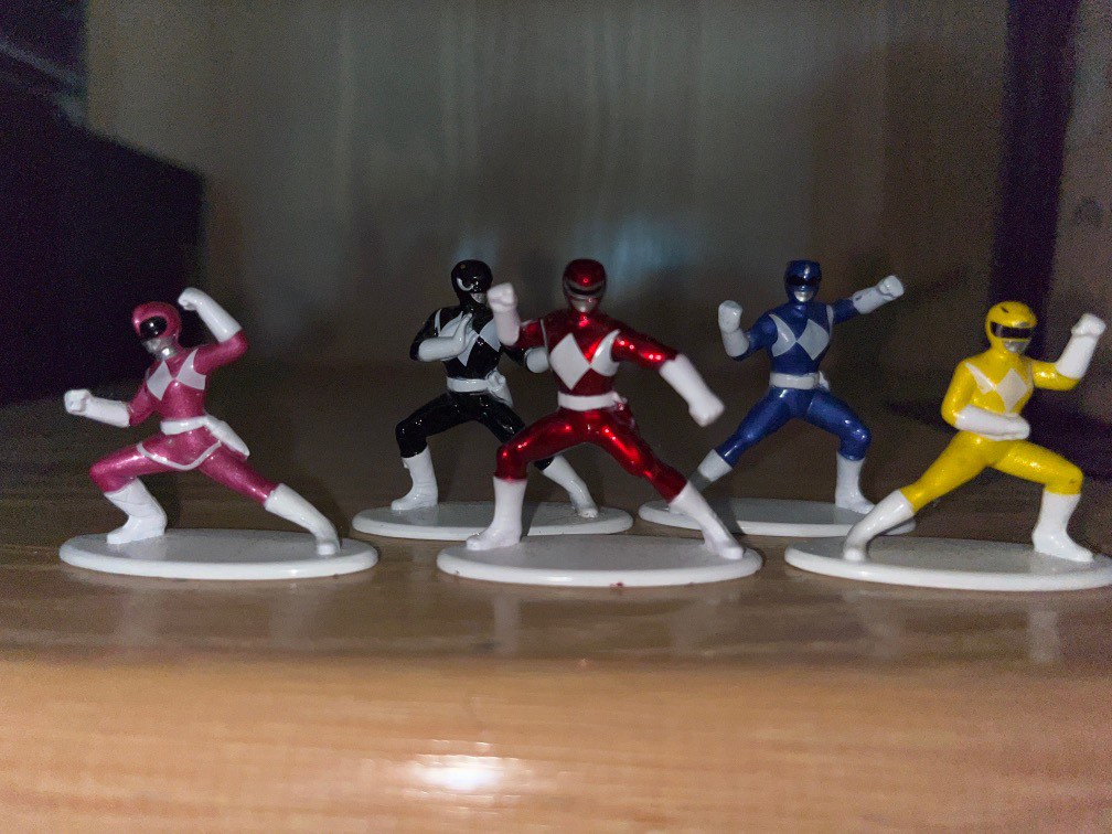 Power rangers 2025 small figures