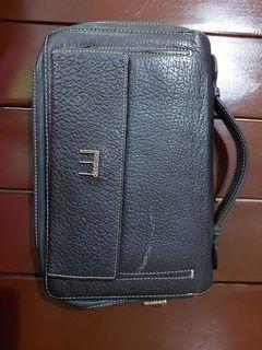 pre-loved wallet