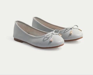 (Category: ) located in . Submitted by daintysophisticated (Listing ID 1178899805, Image 1). Description: .