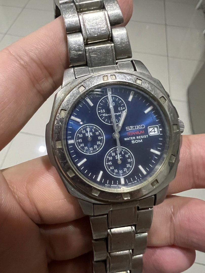 Seiko titanium vintage v657-9910, Luxury, Watches on Carousell