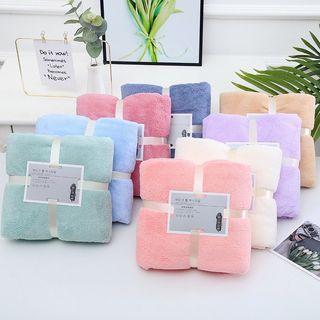 ✓Charisma Luxury White Bath Towel, Furniture & Home Living, Bedding & Towels  on Carousell