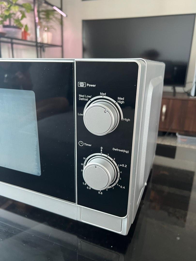 Sharp R20A0 Microwave Oven. 20 Litres., TV & Home Appliances, Kitchen