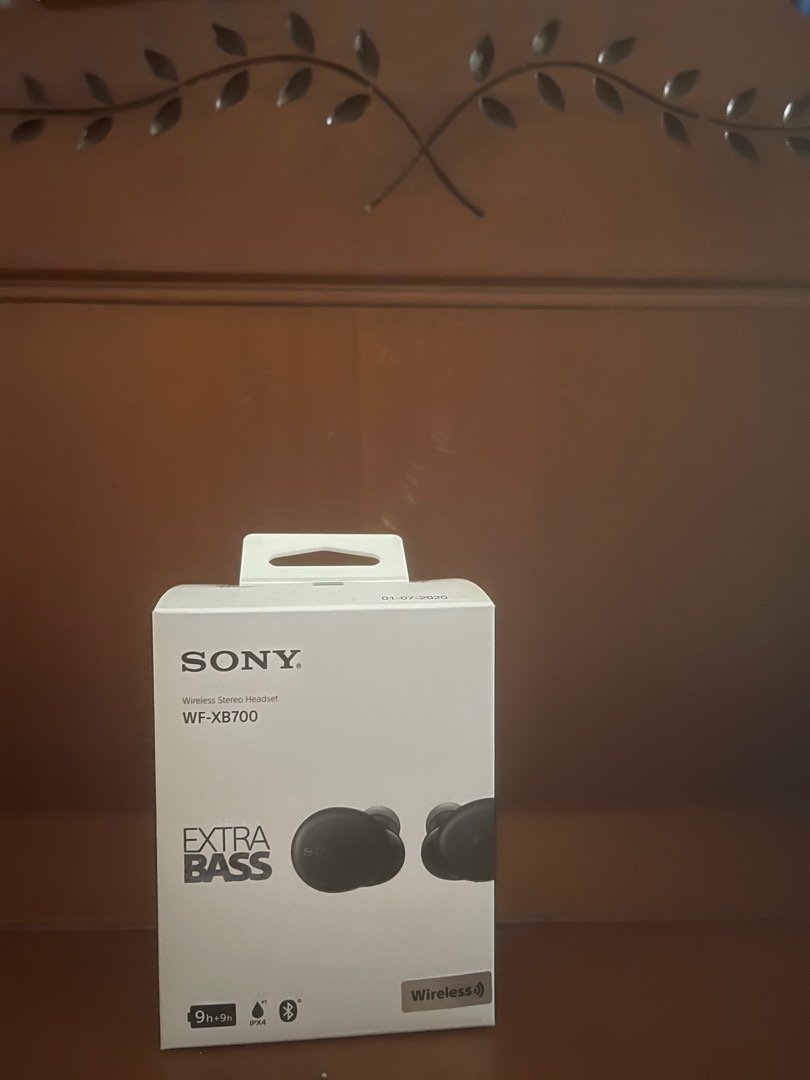 Sony hotsell wf cb700