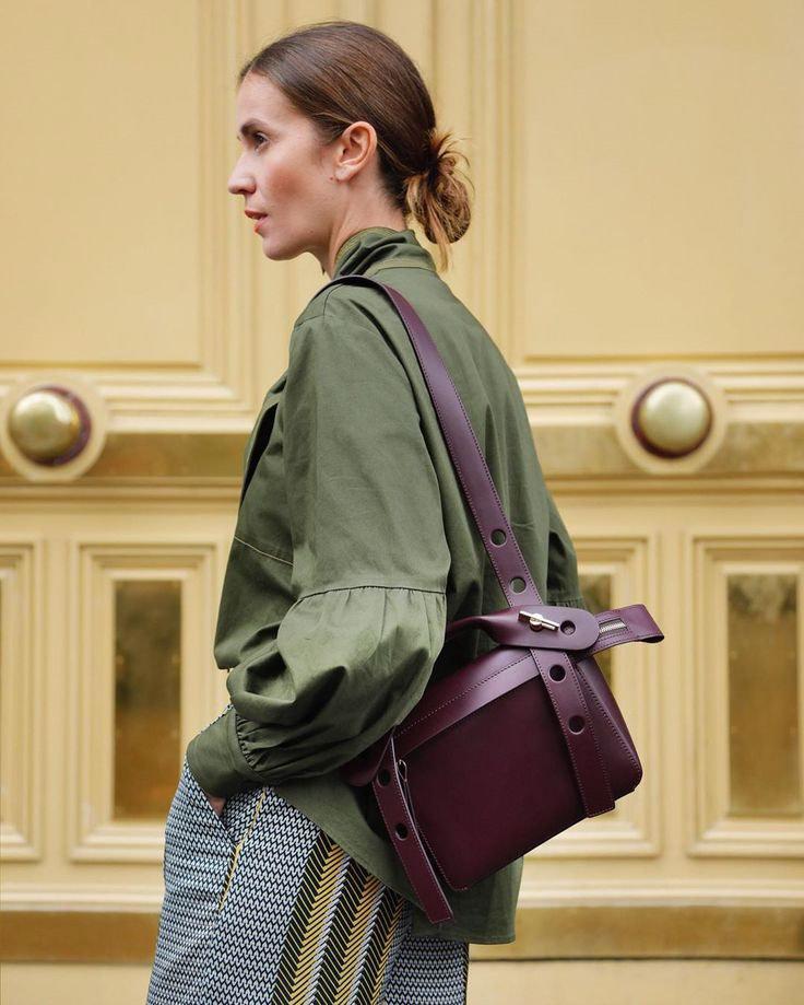Sophie hulme large spring shoulder bag top