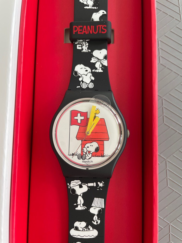 Swatch Peanuts GRANDE BRACCHETTO Luxury Watches on Carousell