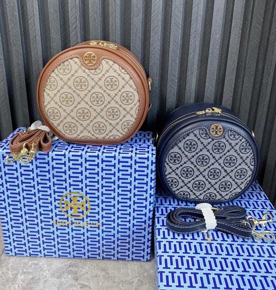 Tory burch moon jacquard haze bag pre order (Category: Luxury Bags & Wallets) located in Angeles City. Submitted by lux.finds (Listing ID 1187054782, Image 1). Description: Diclaimer: we are not affiliated with the brand stated in this post, no infringement intended. All copyrights are reserved to its brandowners ..