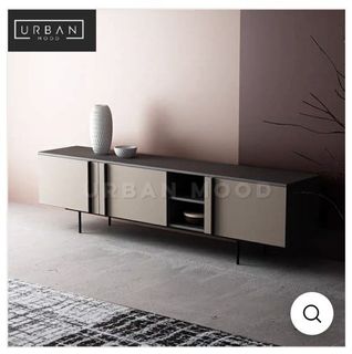 (Category: ) located in . Submitted by wardrobeyardsale (Listing ID 1186943430, Image 1). Description: .