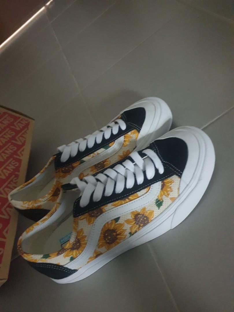 White sunflower vans top