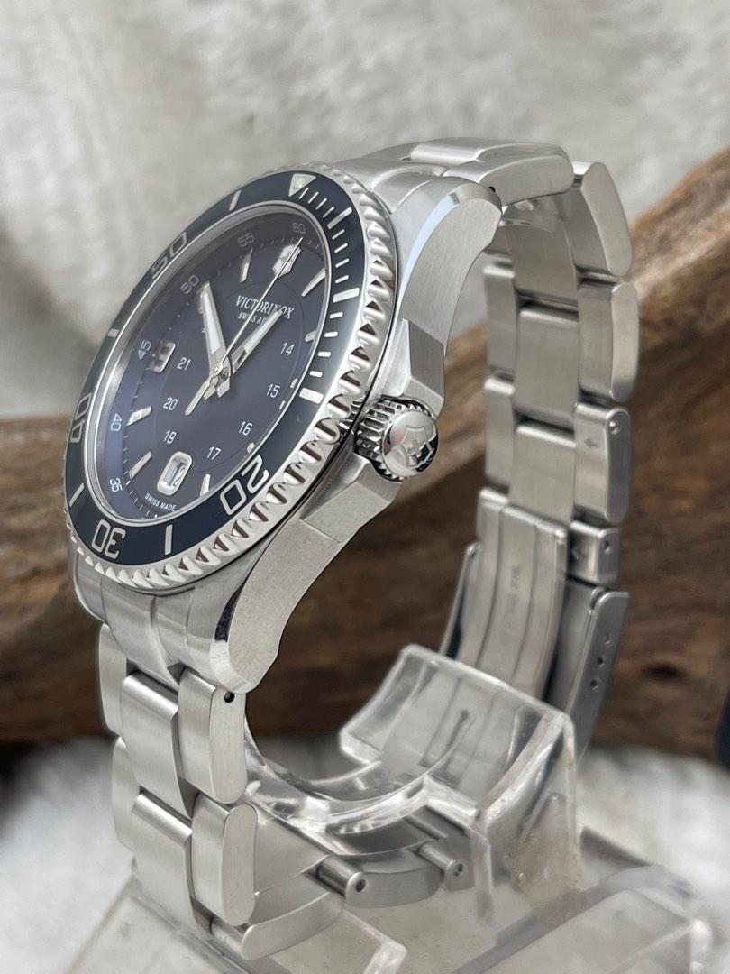 Victorinox Maverick GS Navy Watch 241602 Men s Watch Quartz