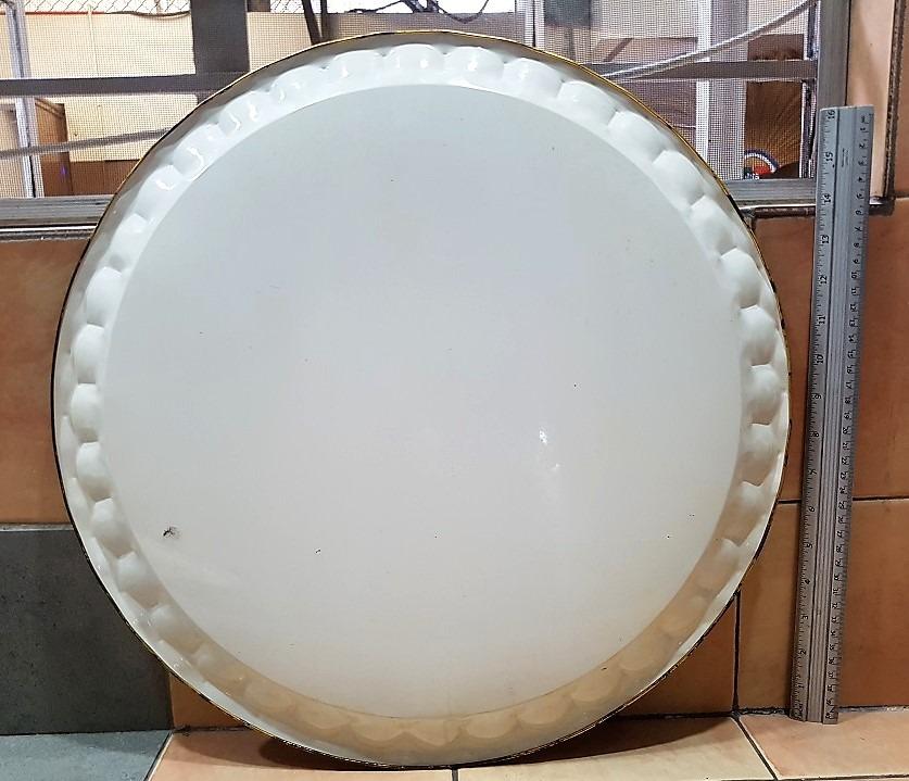 Vintage Center Multi-Objects Decorated Large Round Tin Tray (Category: Dinnerware & Cutlery) located in Quezon City. Submitted by charliebrown_olx (Listing ID 1186947586, Image 3). Description: Brand: -NA- Description: Decorated Round Tin Tray Made In: -NA- Classification: Unused, Stored Condition: Good, WYSIWYG TERMS & CONDITIONS: 1. C.O.D. Can meet buyers at - Del Monte Ave, Q.C. - Mla Memorial Park Sucat - Sundays 10am-11am 2. Shipping c/o buy